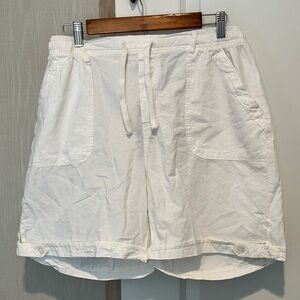 Gloria Vanderbilt Vintage White Shorts